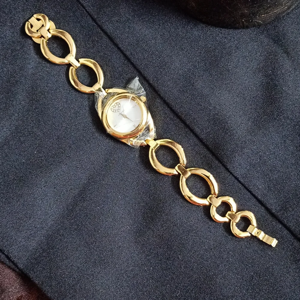 D'signer Ladies Wrist Watch - Picture 4 of 10
